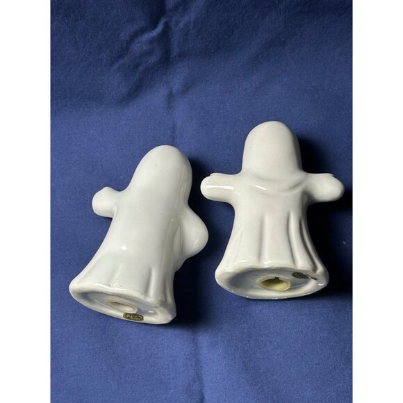 Halloween Ghost-Themed Ceramic Salt & Pepper Shakers Set Party Holiday Fun - Picture 3 of 7
